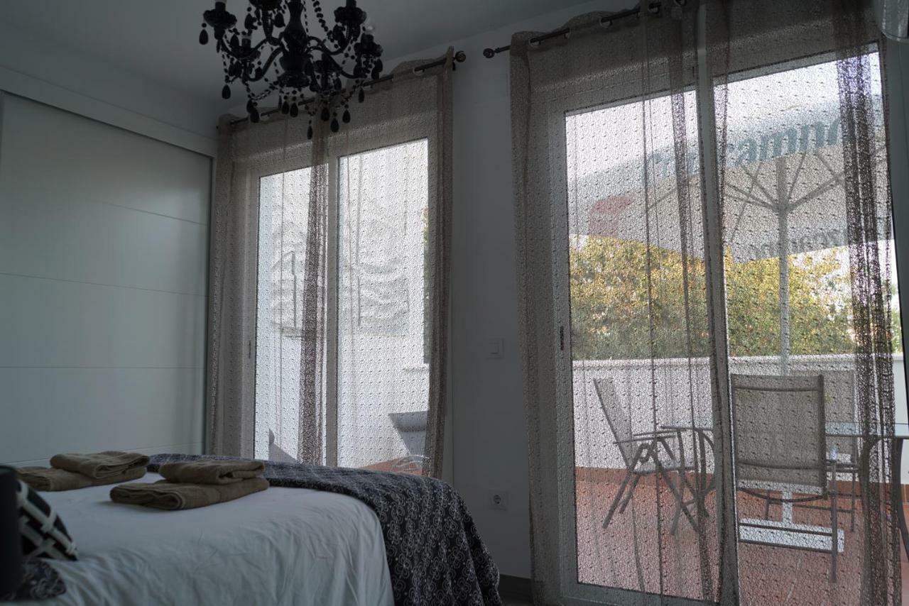 Atico Con Terraza En Alameda De Hercules Севилья Экстерьер фото