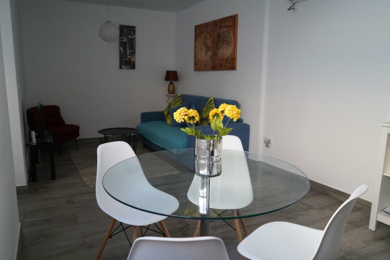 Atico Con Terraza En Alameda De Hercules Севилья Экстерьер фото